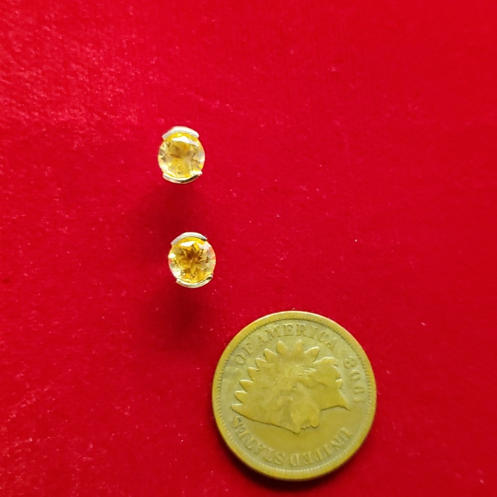 Citrine 2ctw 14K Yellow Gold Stud Earrings - Picture 10 of 13